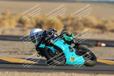 media/Nov-17-2024-CVMA (Sun) [[1fec520723]]/Race 17-Amateur Supersport Middleweight/